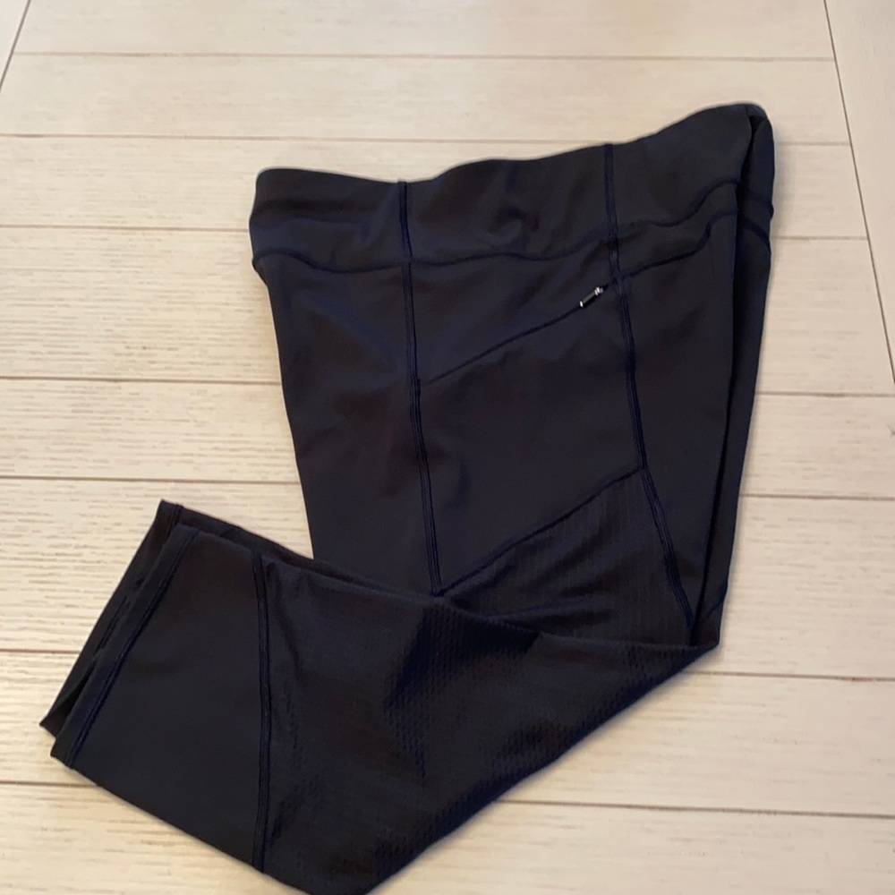 Athleta Mesh Contender Capri Leggings Sz Lg